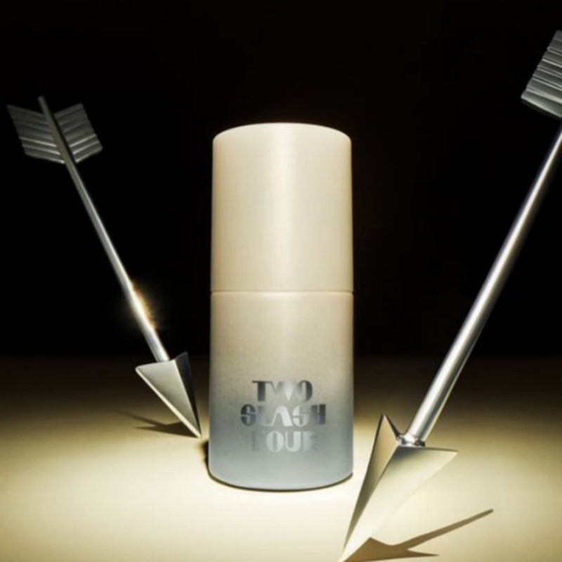 TWO SLASH FOUR Flash Spot Concealer 13.5g