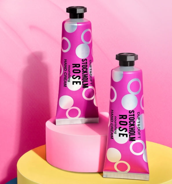 Hydrating, Romantic embrace of rose petals and musk, Non sticky formula, Skin barrier enhancement, Revitalization