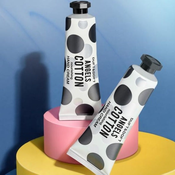 Shea butter contained, Vitamin E contained, Collagen contained, Hyaluronic acid contained