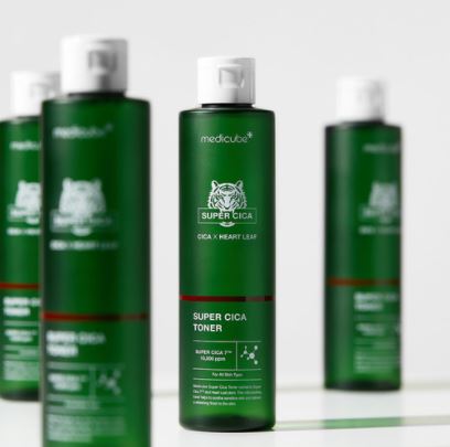 MEDICUBE Super Cica Water-in Toner 210ml.