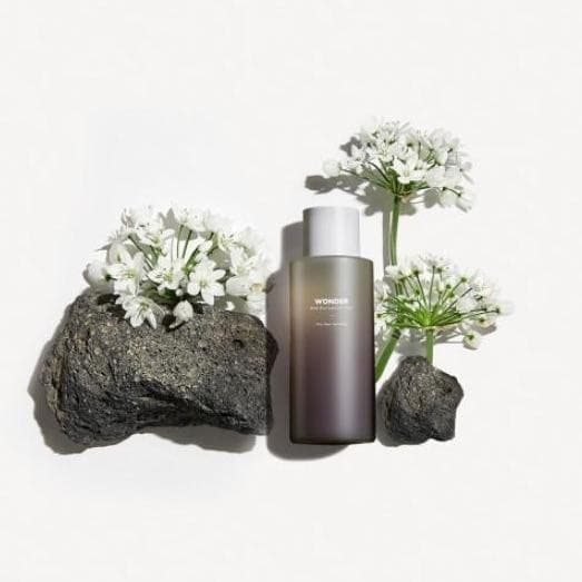 HARUHARU WONDER אורז שחור טונר היאלורונית 150ml קוריאני טיפוח עור Kbeauty קוסמטי