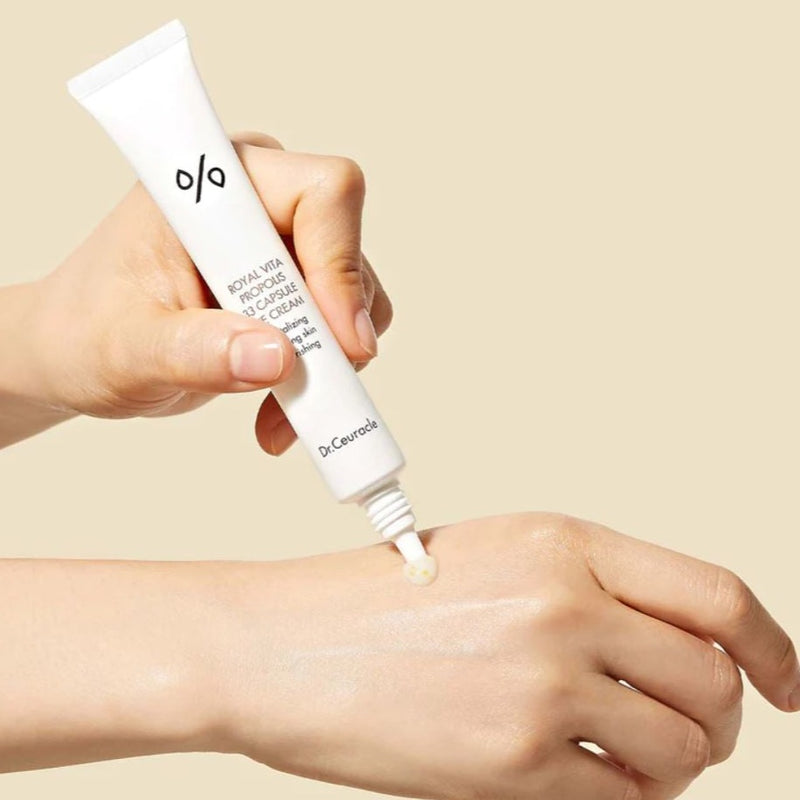 DR.CEURACLE Royal Vita Propolis 33 Capsule Eye Cream 20ml.