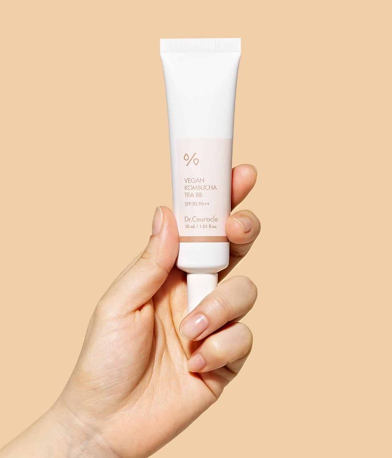 DR.CEURACLE Vegan Kombucha Tea BB SPF50 PA+++ 30ml.