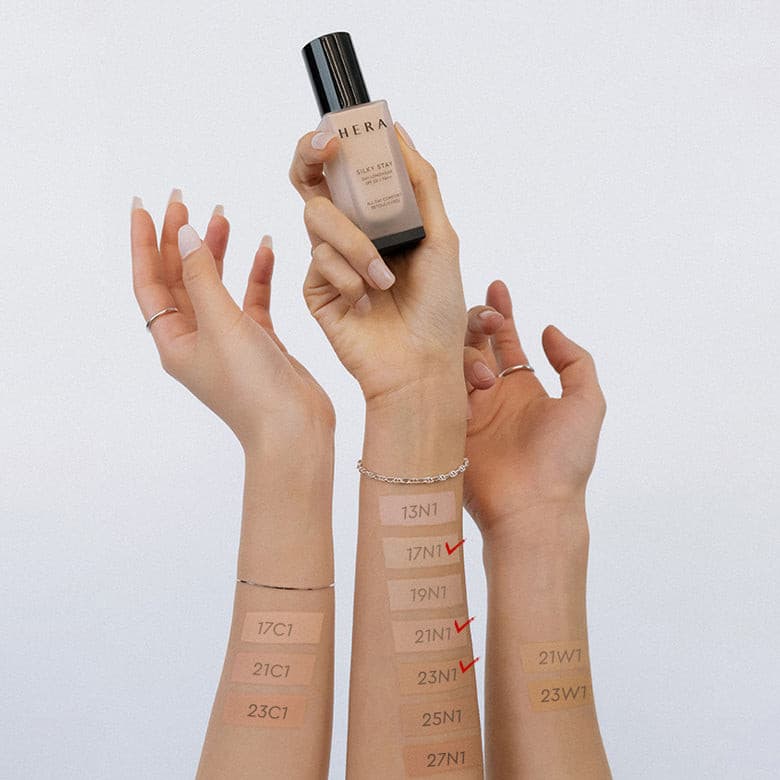 HERA Silky Stay 24H Longwear SPF20 PA++ 20g.