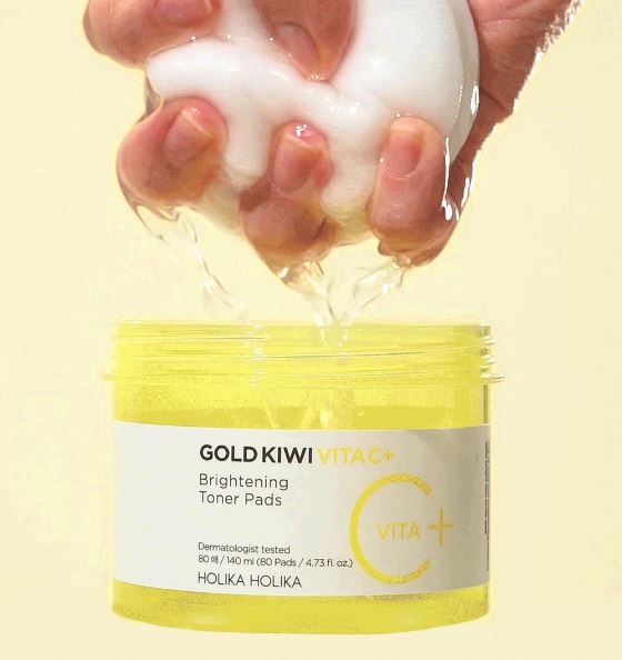 HOLIKA HOLIKA Gold Kiwi Vita C+ Brightening Toner Pads 140ml 80ea.