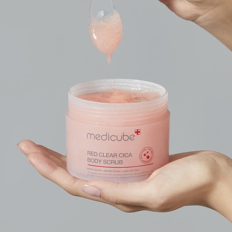 MEDICUBE Red Clear Cica Body Scrub 200g.