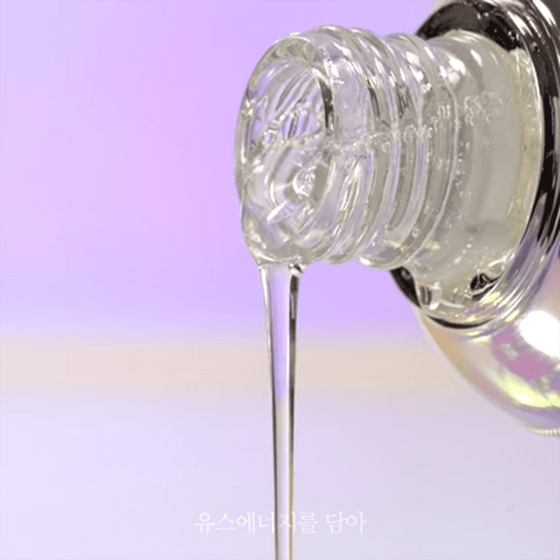 THE HISTORY OF WHOO Cheongidan Hwahyun Illuminating Refining Essence 150ml.