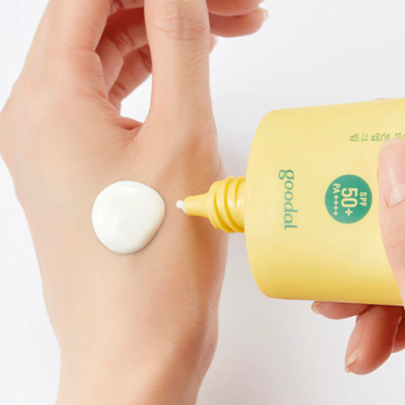 GOODAL Green Tangerine Vita C Dark Spot Tone Up Sun Cream 50ml.