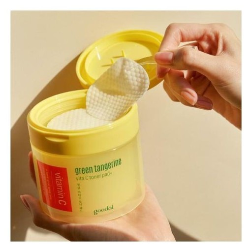 GOODAL Green Tangerine Vita C Toner Pad Plus.