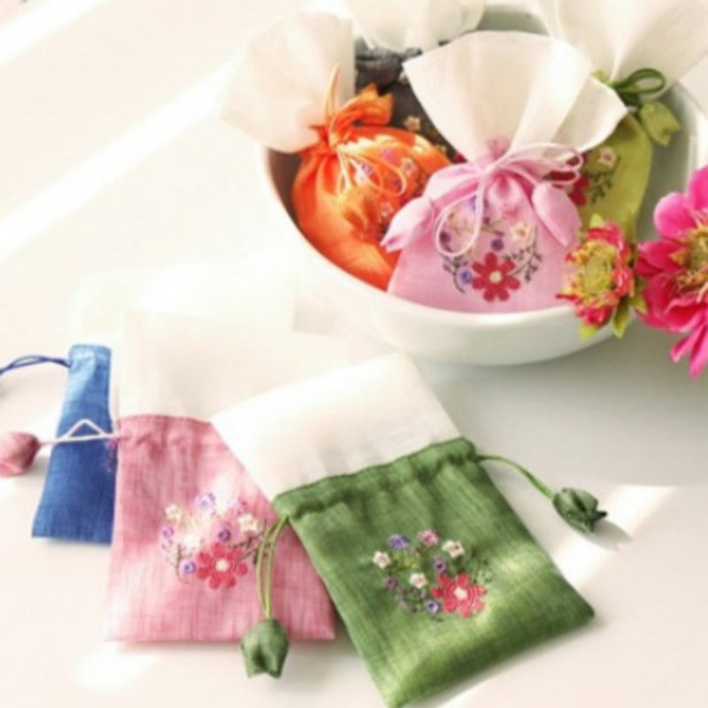 Mini Ramie Wildflower Embroidered Pouch - Random Color