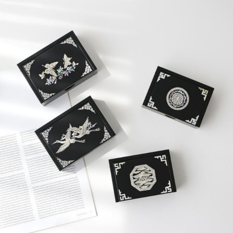 Mother-of-Pearl Lacquerware Special Automatic Card Case