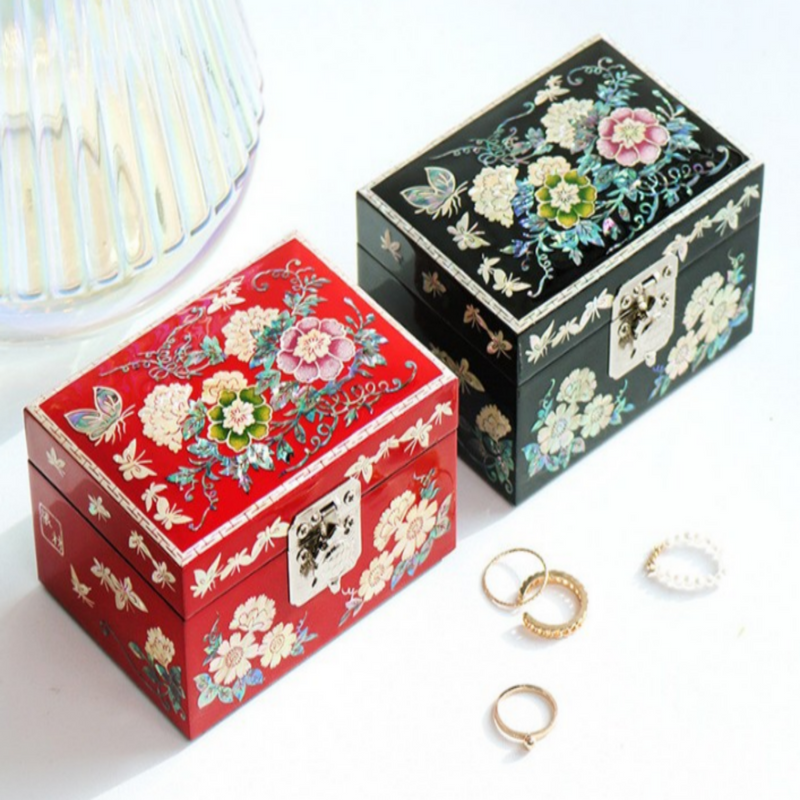 Mini Bean-Shaped Mother-of-Pearl Box