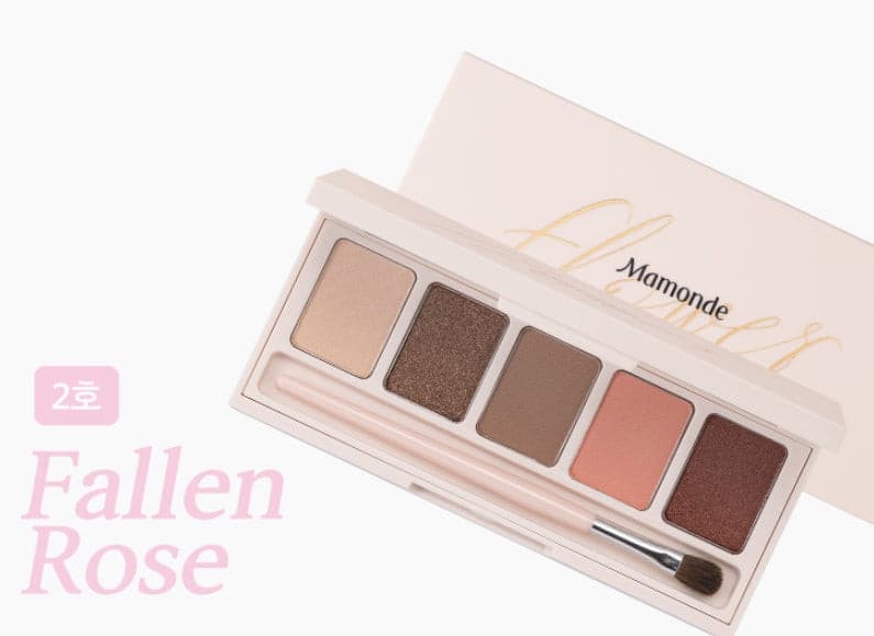 Mamonde Flower Pop Eye Palette 2Color is Soft powdery texture that blends onto the eyes shadow seamlessly without fallout
